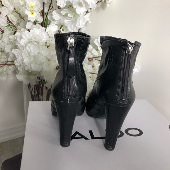 Ankle boots 👢 - Picture 2 of 5